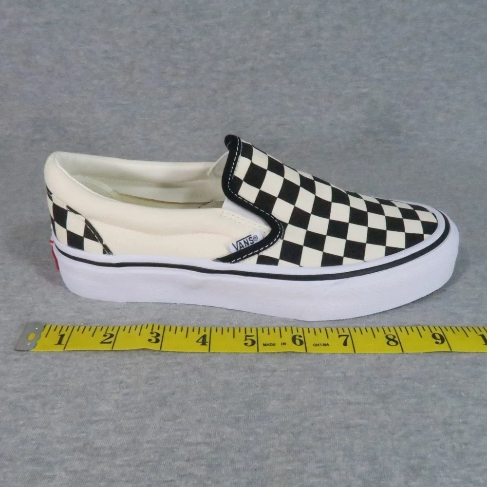 Vans Classic Slip-On Shoes Women US 6.5 Black White Checkerboard VN000EYEBWW NEW